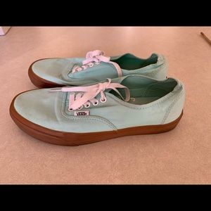 Vans women turquoise color sneakers size 9